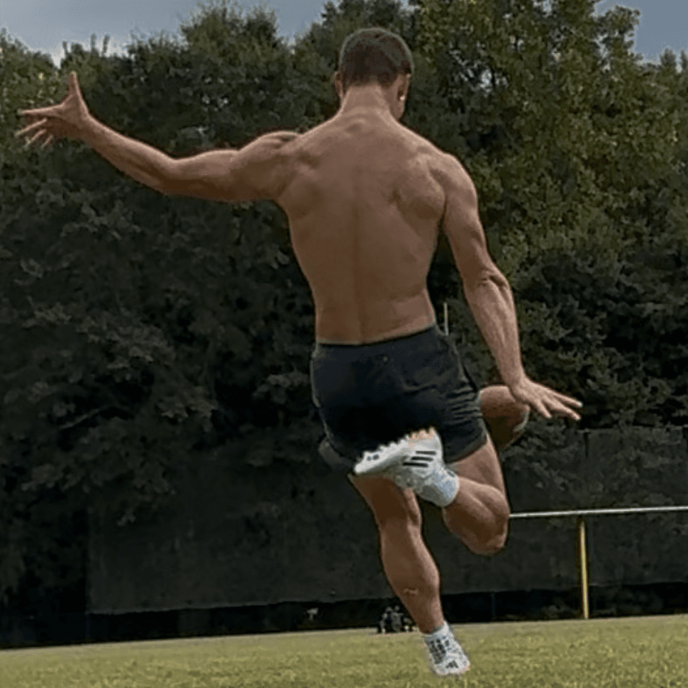 Ethan Miller